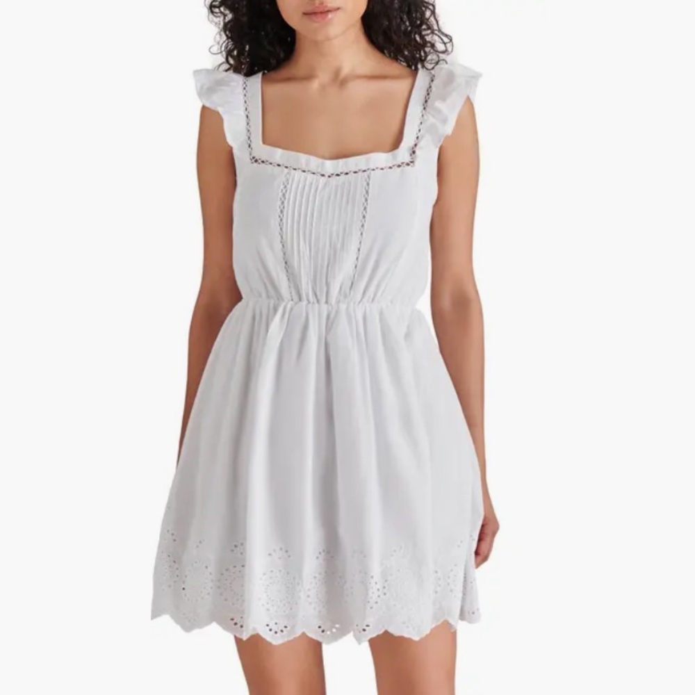 Steve Madden Astra Embroidered
Accent Cotton Sundress